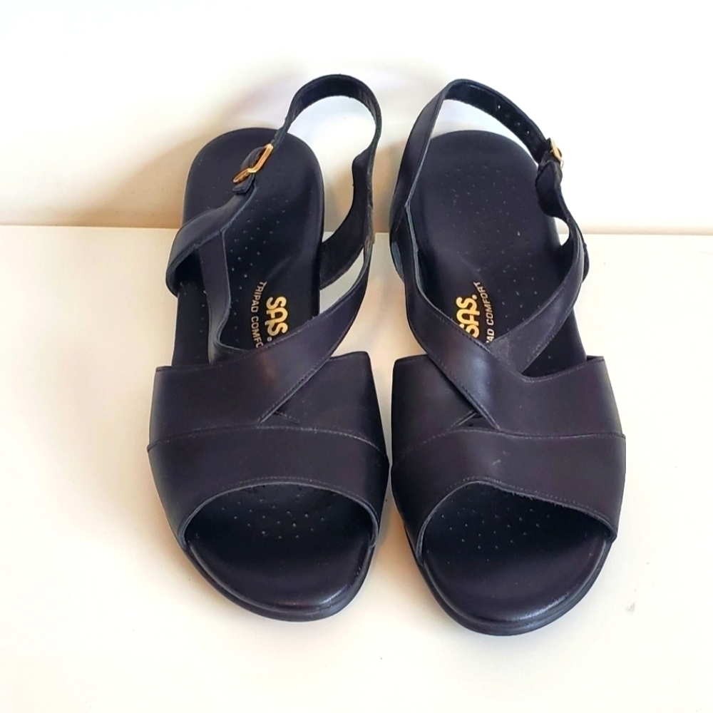 SAS black sandals